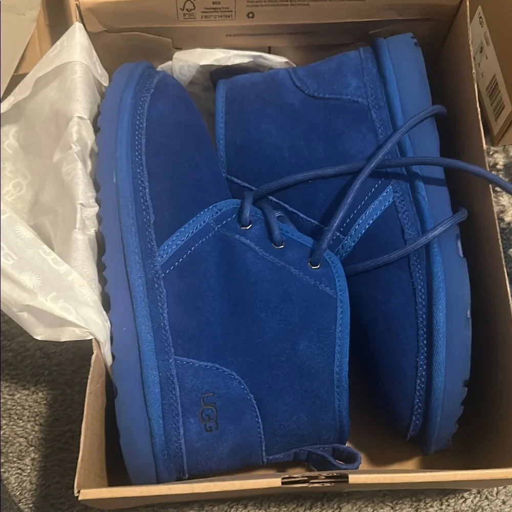 UGG men lace